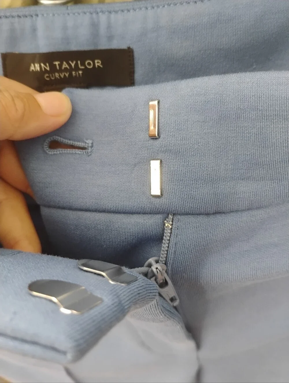 Ann Taylor Ankle Pants - Picture 3 of 6
